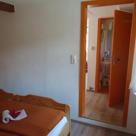 Zur Alten Бург